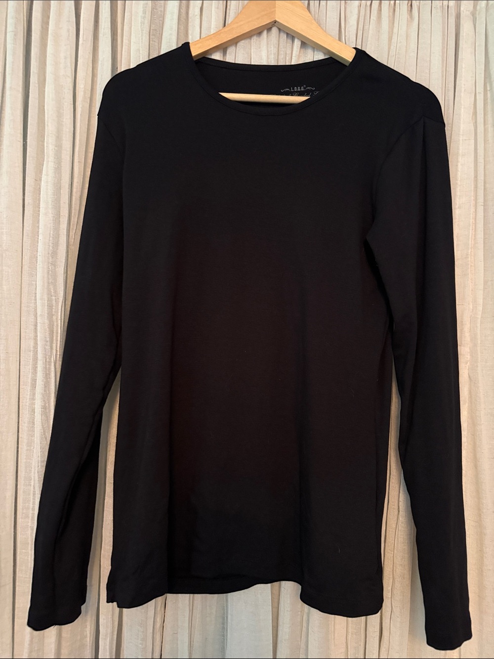 Women's L.O.G.G. Black Long-Sleeve Crewneck Tee